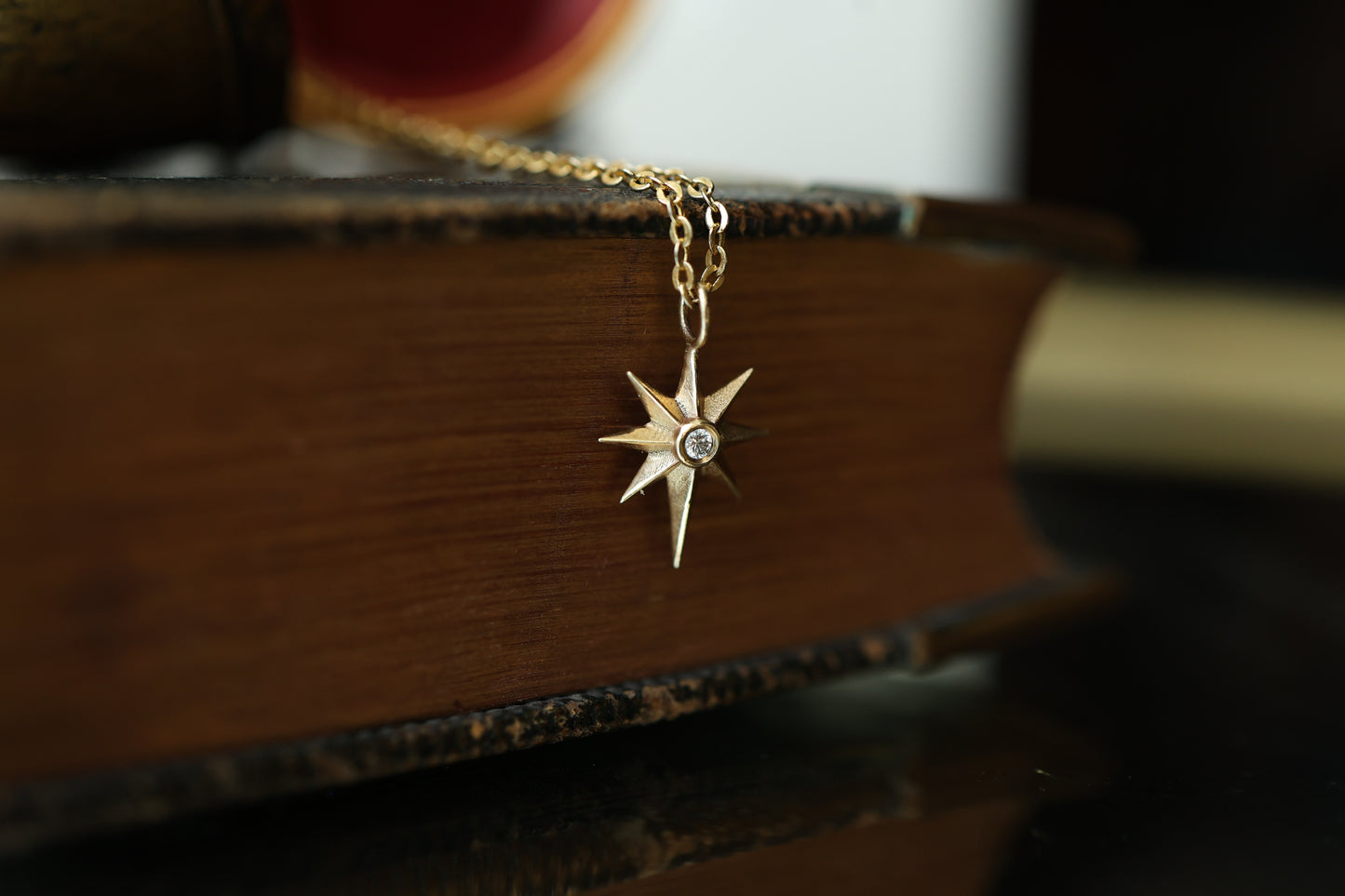 Light of Victoria - Gold + Diamond