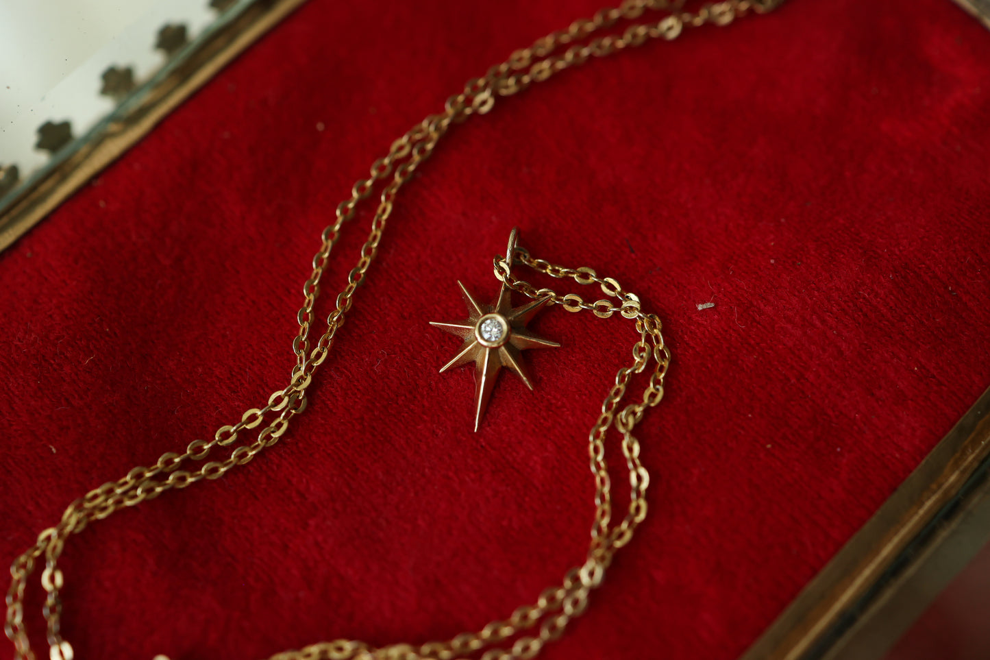 Light of Victoria - Gold + Diamond