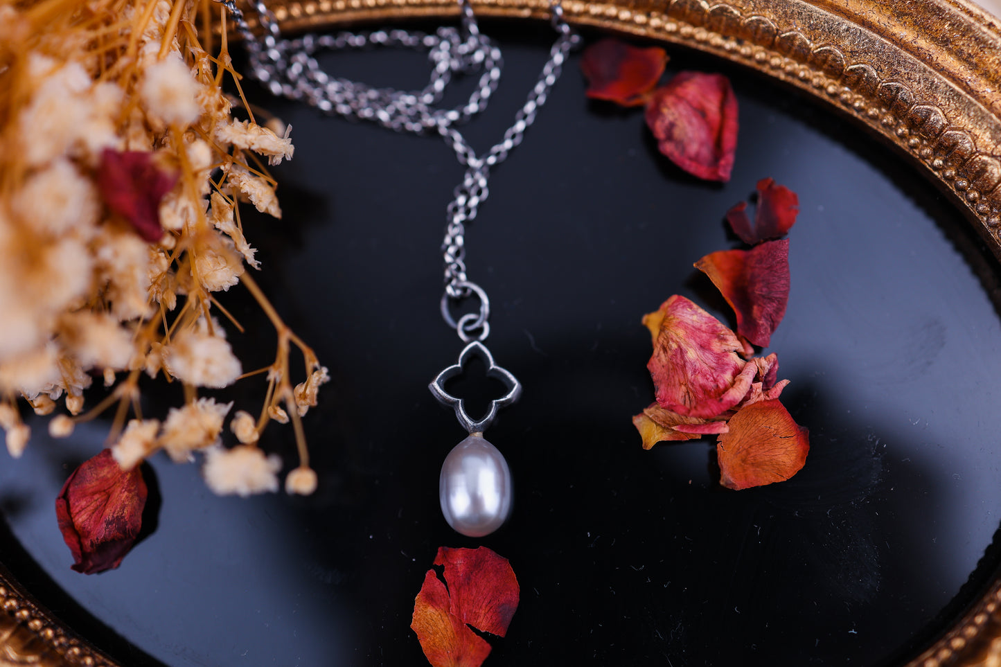 Holy Pearl Pendant - Grey