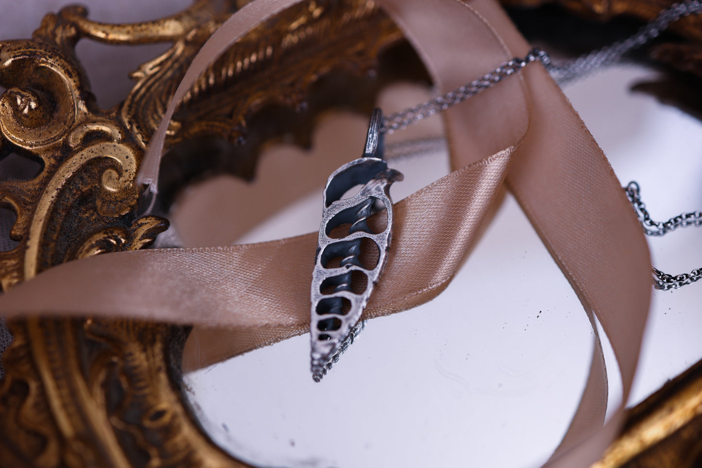 Osseus Pendant - Silver