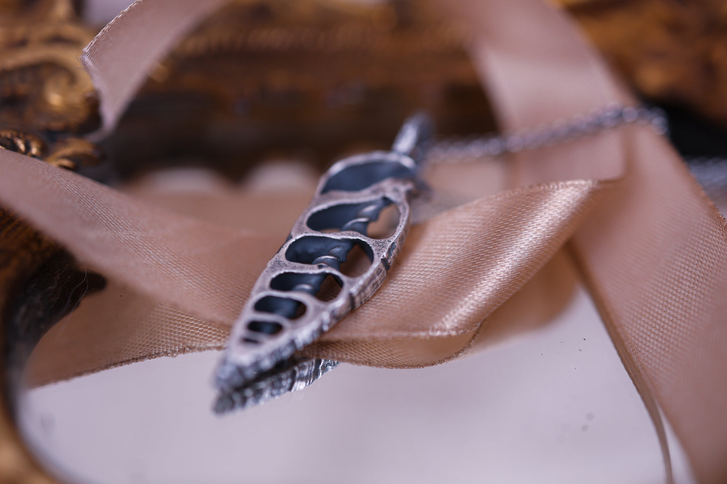Osseus Pendant - Silver