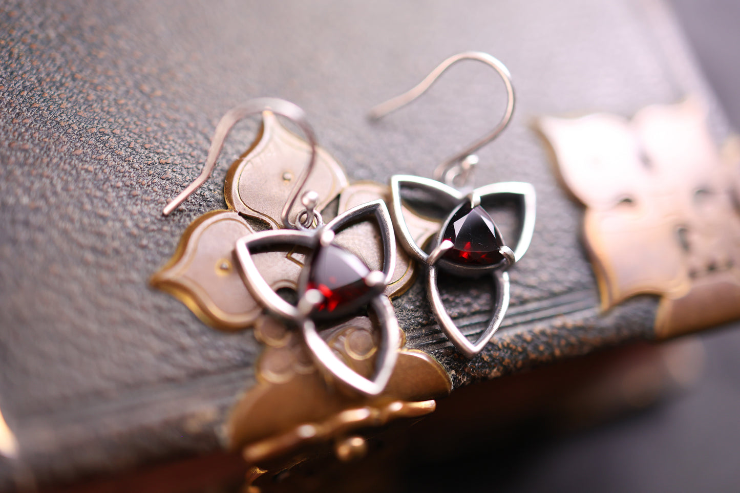 Tracery Earrings - Garnet
