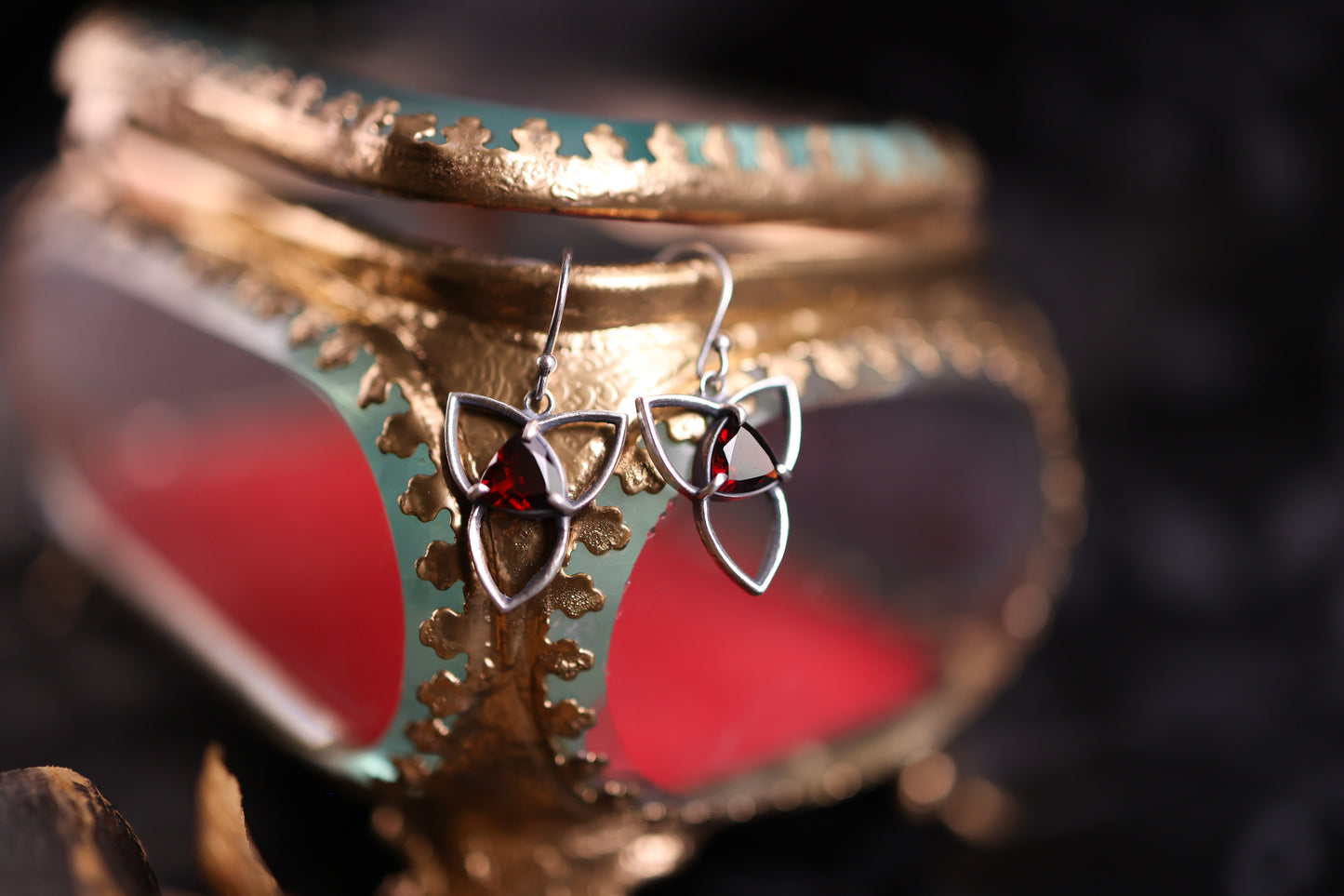 Tracery Earrings - Garnet