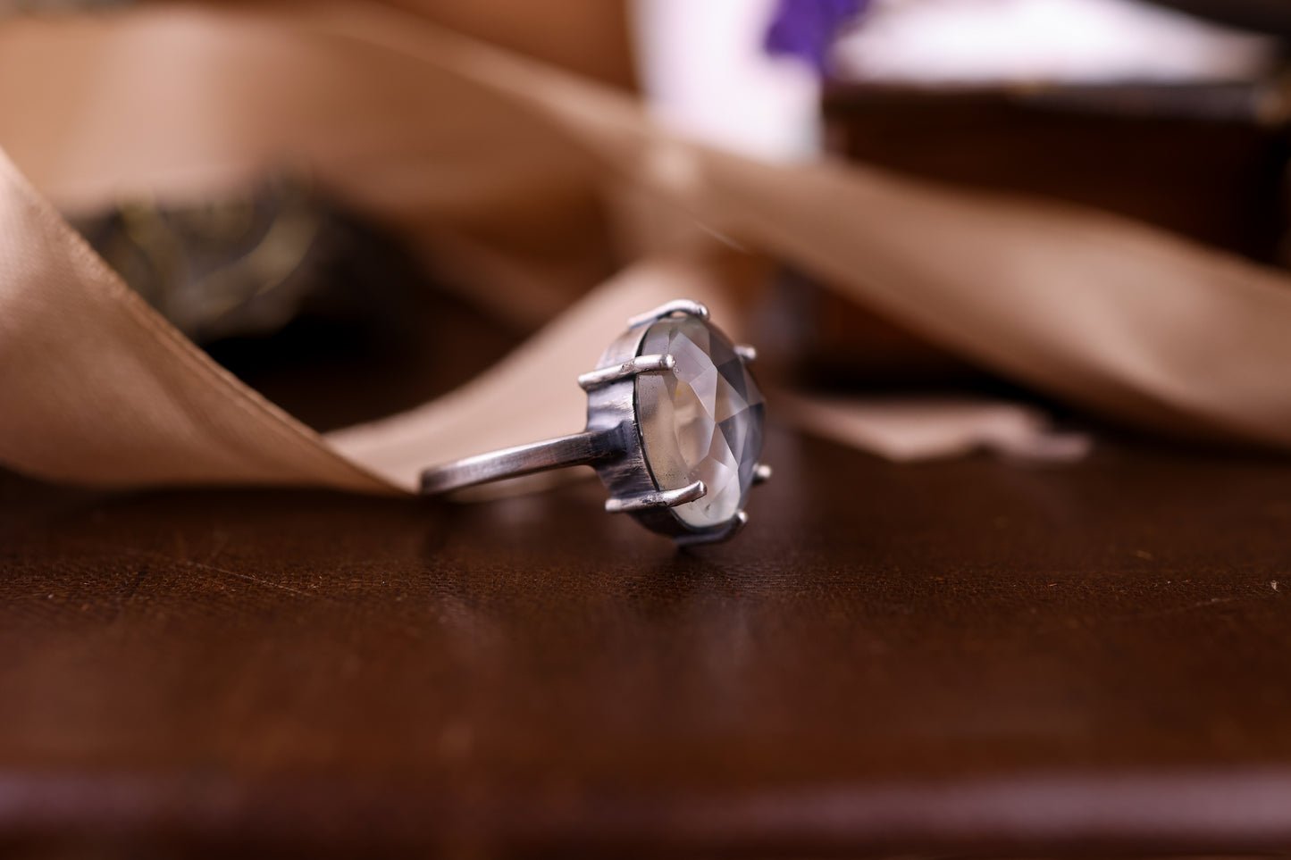 Captured Star Ring - Silver