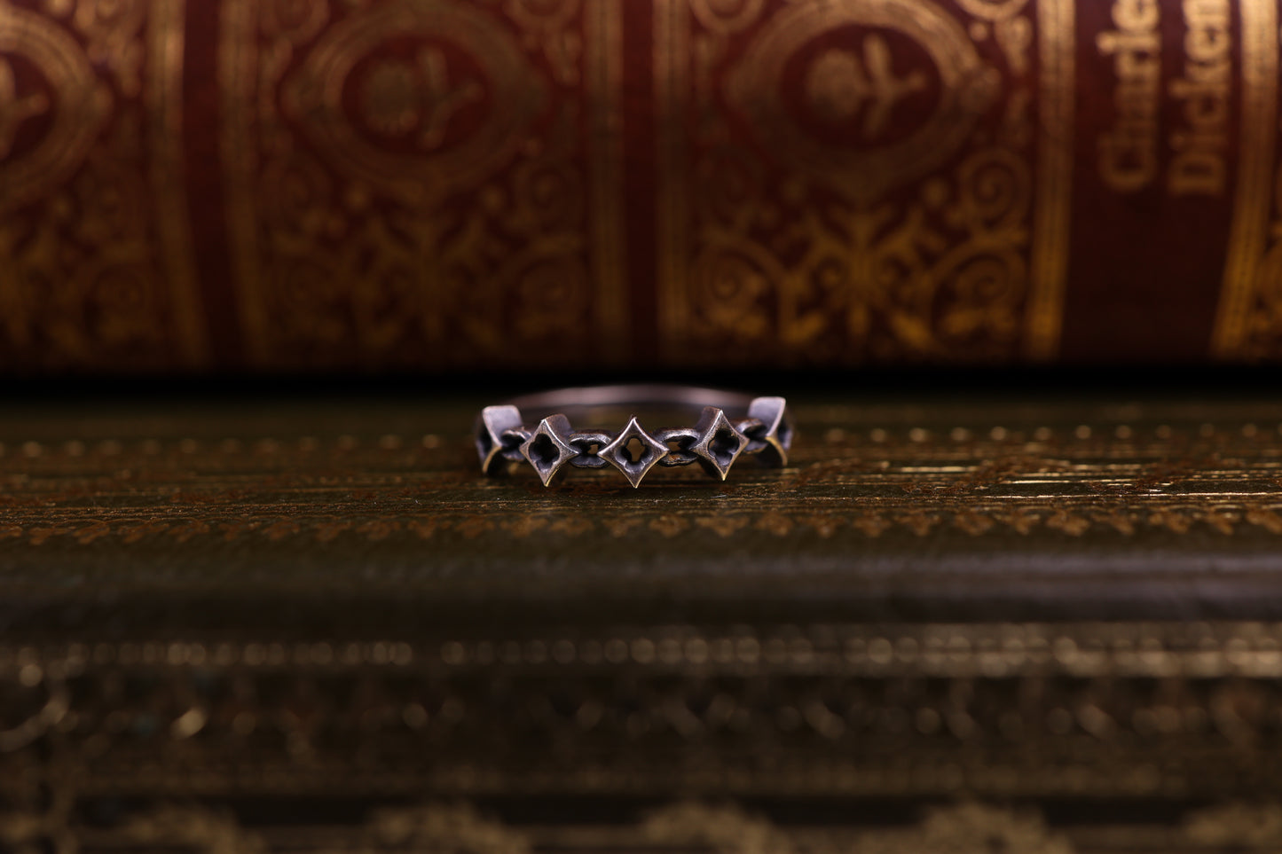 The Shackle Ring - Silver