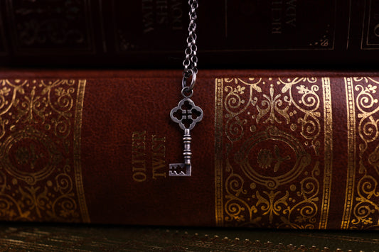 Skeleton Key - Gothic Small - Silver