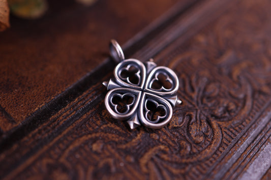 Tudor Rose Pendant - Large - Silver