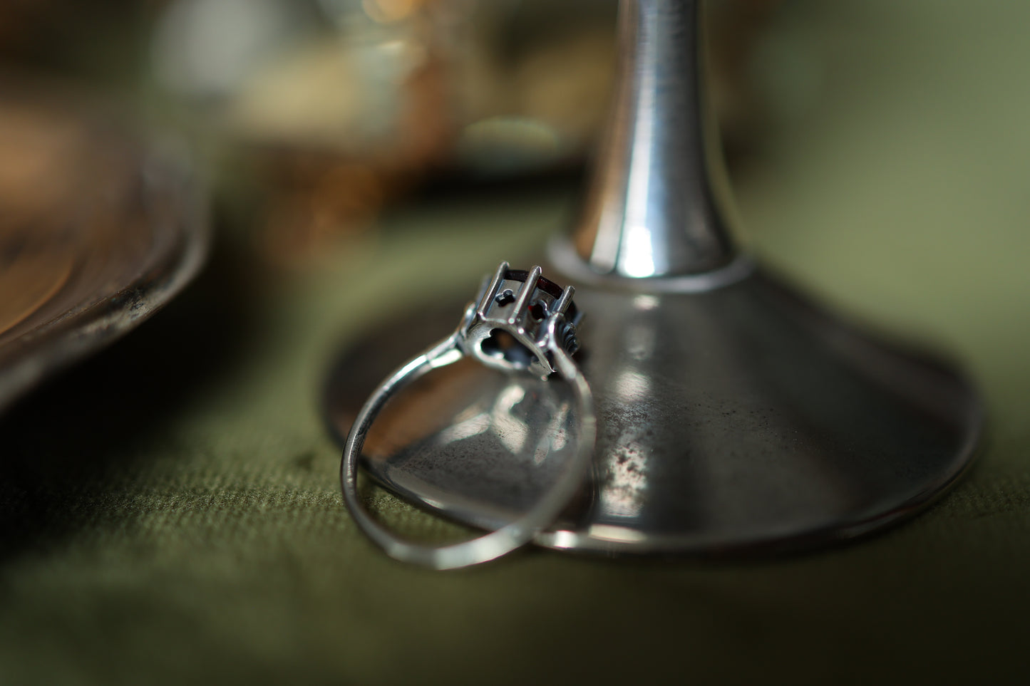 Plume Ring - Silver - Garnet