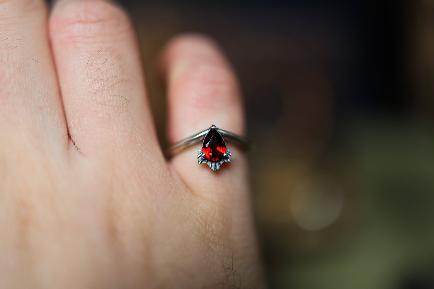 Radiant Rain Ring - Silver - Garnet