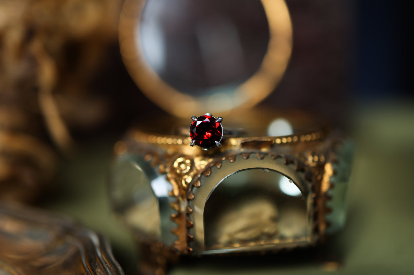 Regalia Ring - Silver - Garnet