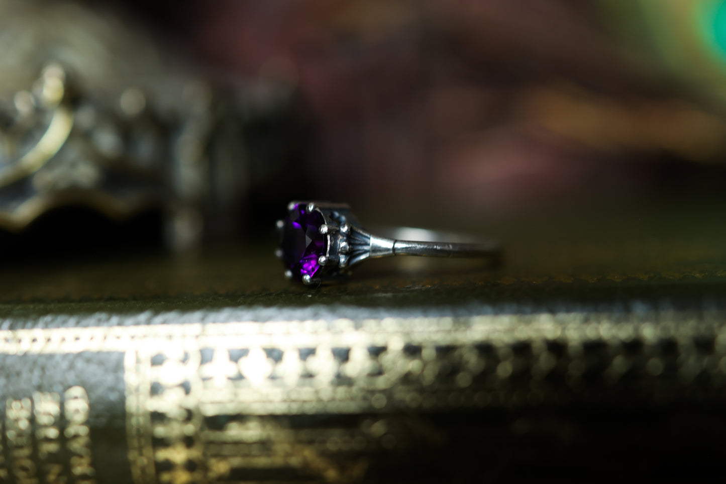 Plume Ring - Silver - Amethyst