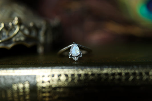 Radiant Rain Ring - Silver - Rainbow Moonstone