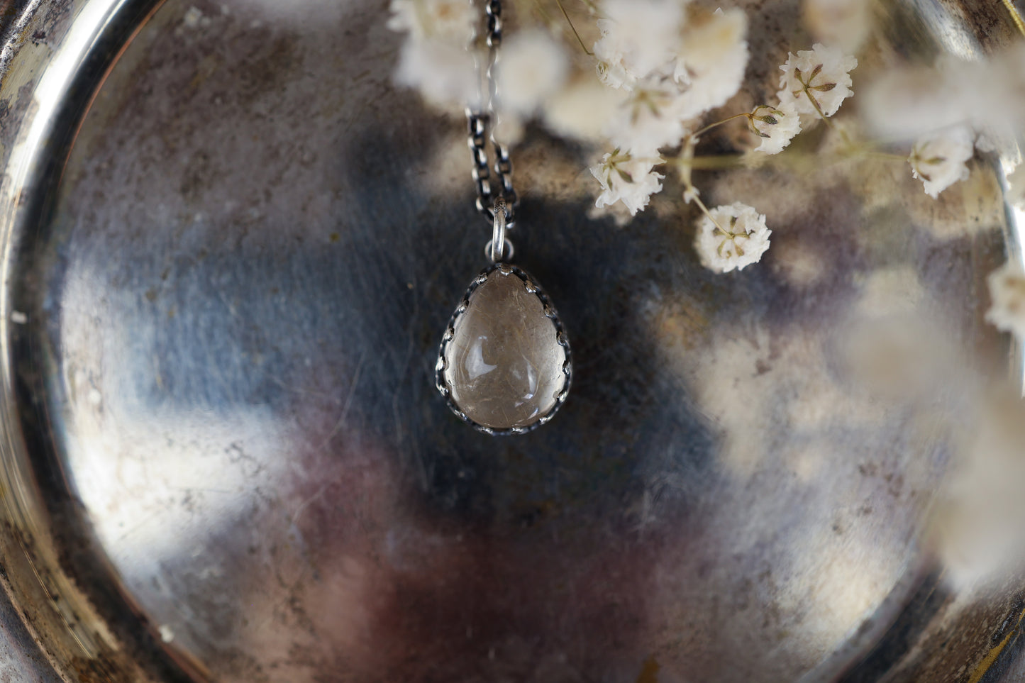 Crowned Charm - Golden Rutile Quartz