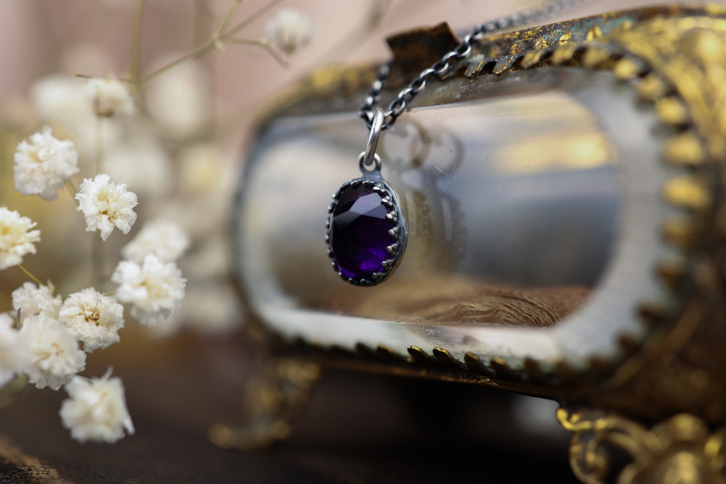 Crowned Charm - Dark Amethyst
